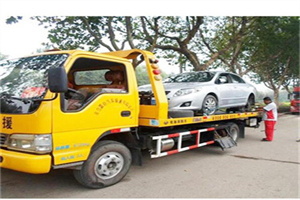 无锡附近24小时汽车拖车服务热线